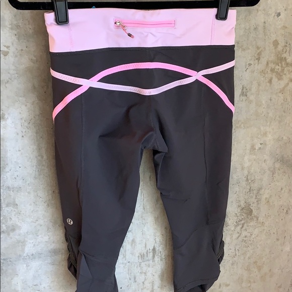 LuluLemon Crops - Picture 3 of 11